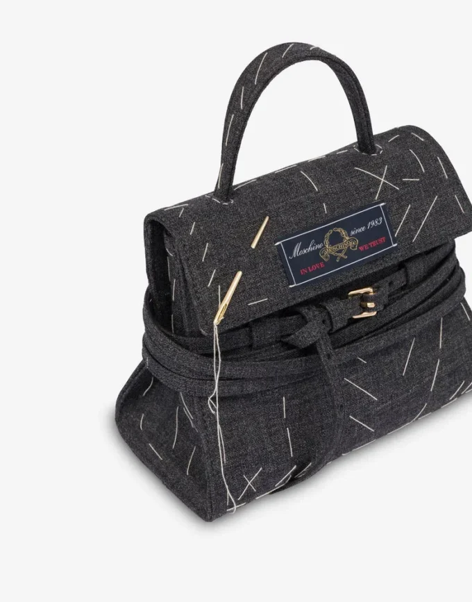 Bolso pequeño Tie Me de Moschino Bolso pequeño Tie Me de Moschino