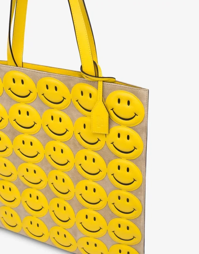 Bolso shopper en ante con Smiley® estampado por toda la superficie