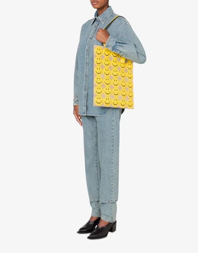 Bolso shopper en ante con Smiley® estampado por toda la superficie