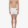 Boxer de playa con doble signo de interrogación