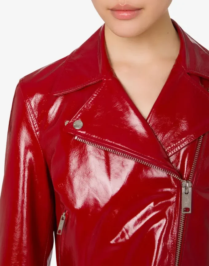 Chaqueta corta motera de charol Chaqueta corta motera de charol