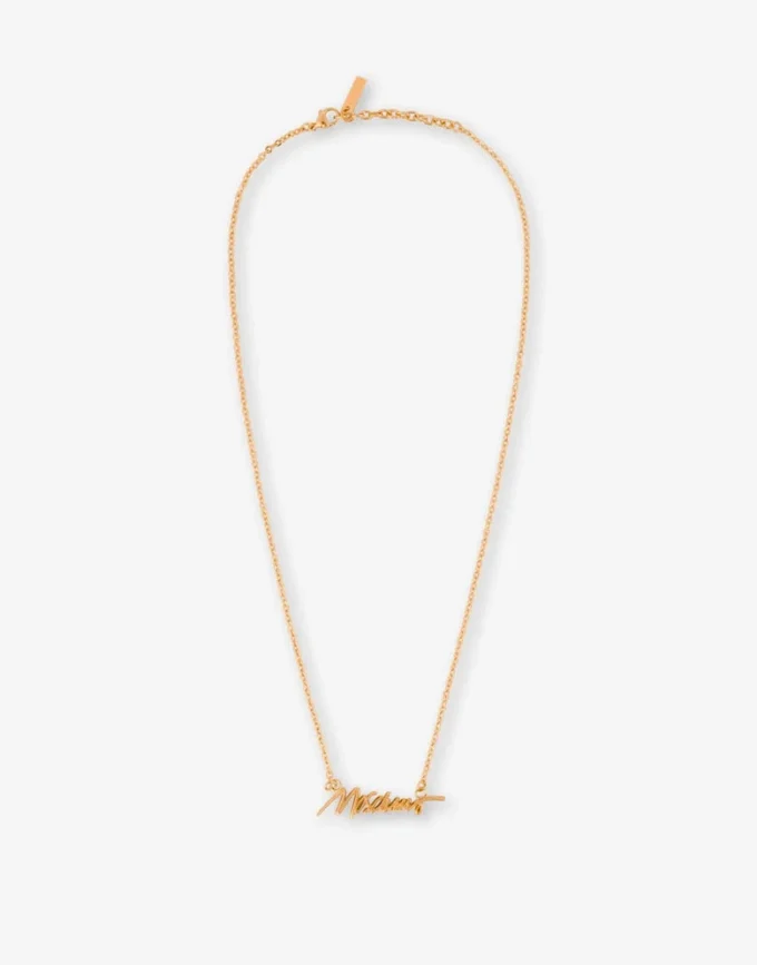 Collar de metal