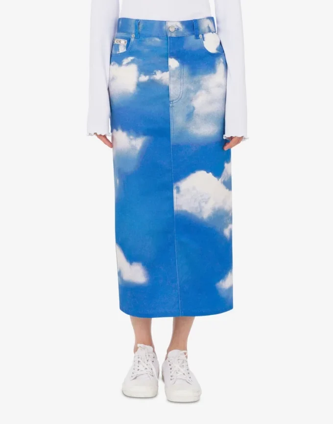 Falda de algodón con estampado de nubes de archivo Falda de algodón con estampado de nubes de archivo