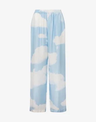 Pantalones de sarga de seda Nubes de archivo Pantalones de sarga de seda Nubes de archivo