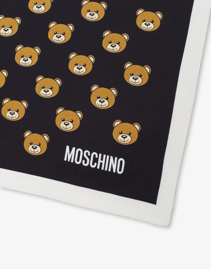 Pañuelo de seda con estampado de ositos por toda la superficie