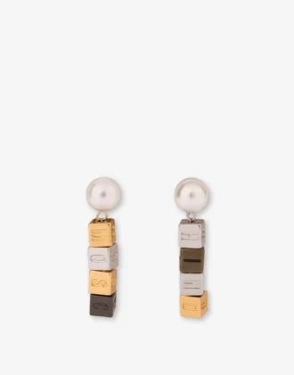 Pendientes largos de metal