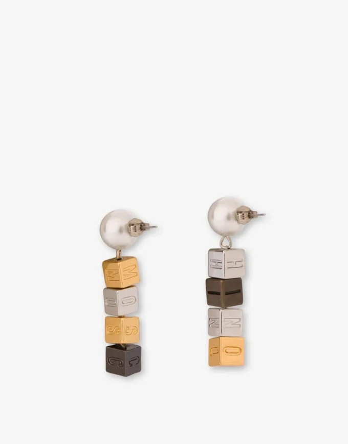 Pendientes largos de metal