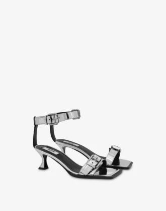 Sandalias con efecto espejo
