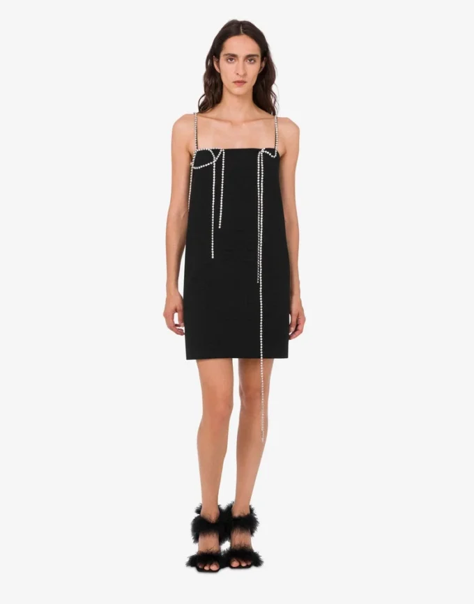 Vestido de crepé elástico con adornos Vestido de crepé elástico con adornos
