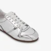 Zapatillas con efecto espejo