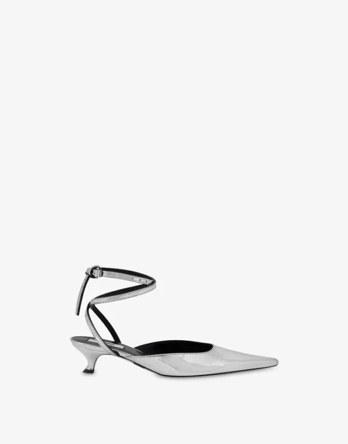 Zapatos de salón con efecto espejo