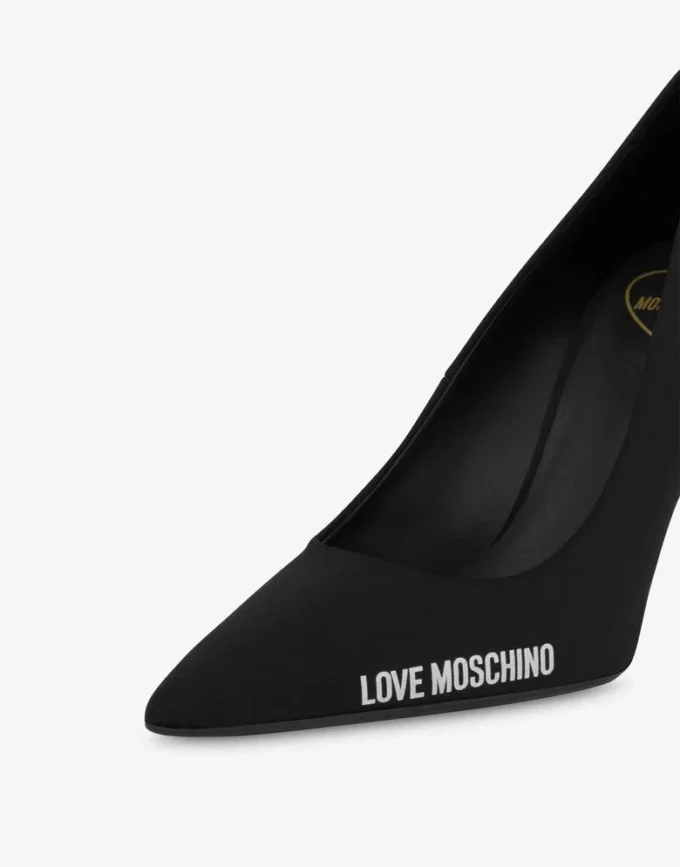 Zapatos de salón con logotipo de neopreno y goma