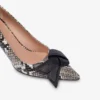 Zapatos de salón de piel de becerro con estampado de pitón